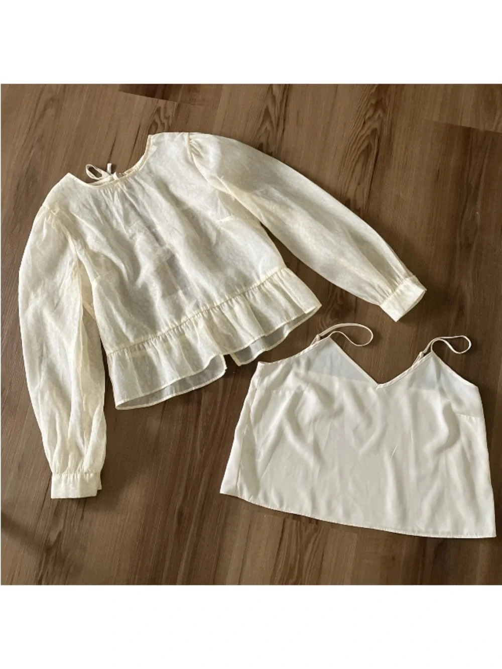 Ann Taylor LOFT Women’s S Feather Print Tie Back Peplum Blouse In Ecru Cloud $70